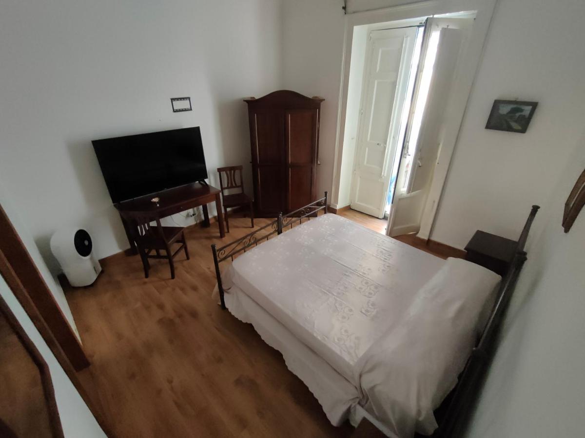 Arco Del Vescovo 1 Hotel Acireale Eksteriør billede